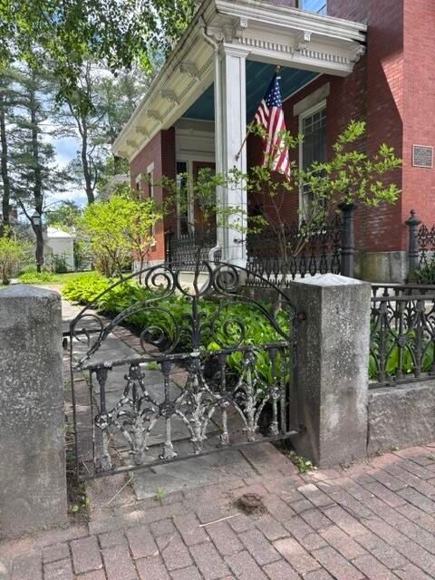 Photo of 11 Lincoln Street, Brunswick, ME 04011 (MLS # 1664621)