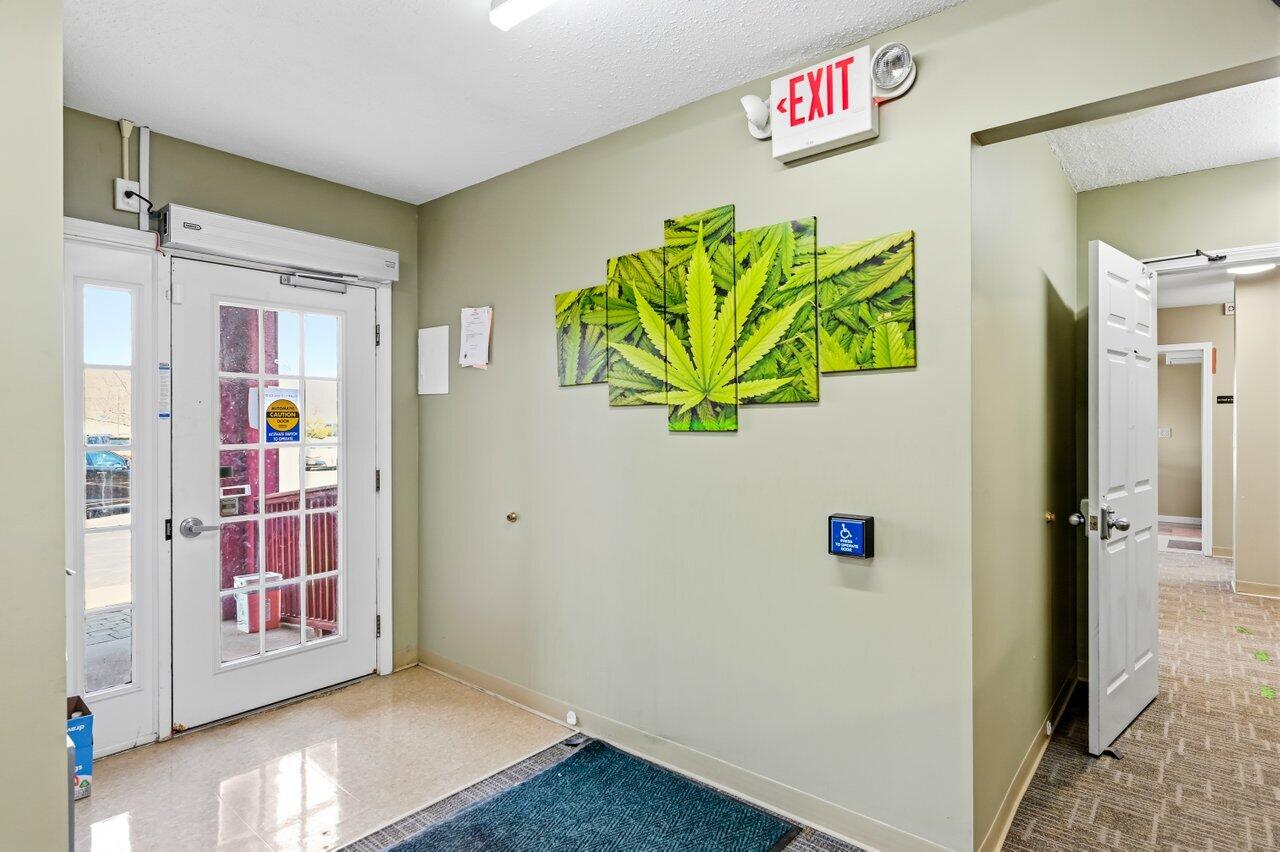 19 Levesque Drive 3