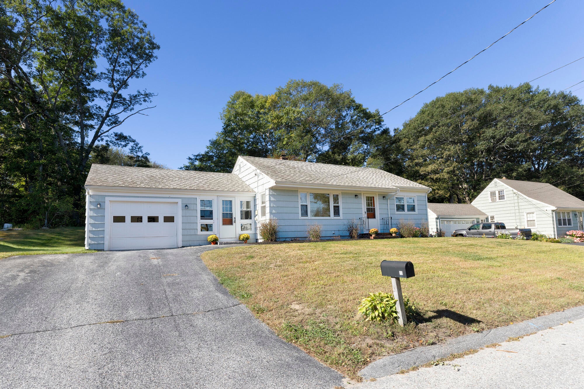 10 Pleasant Avenue