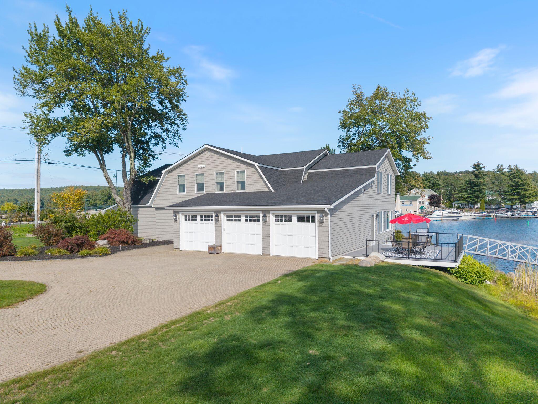 818 Roosevelt Trail
