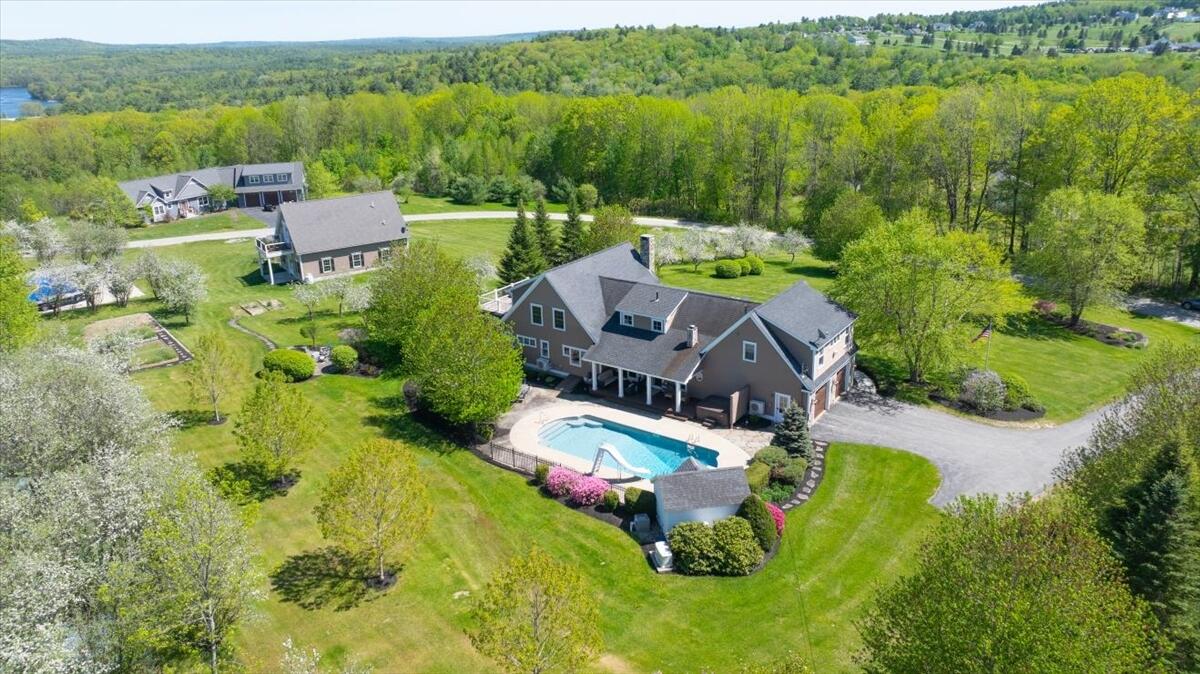 16 Eastern View Drive