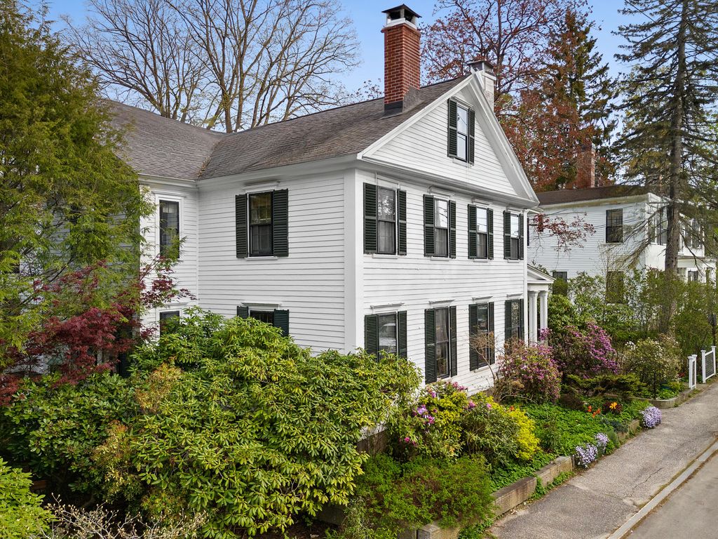 Photo of 969 Washington Street, Bath, ME 04530 (MLS # 1648932)