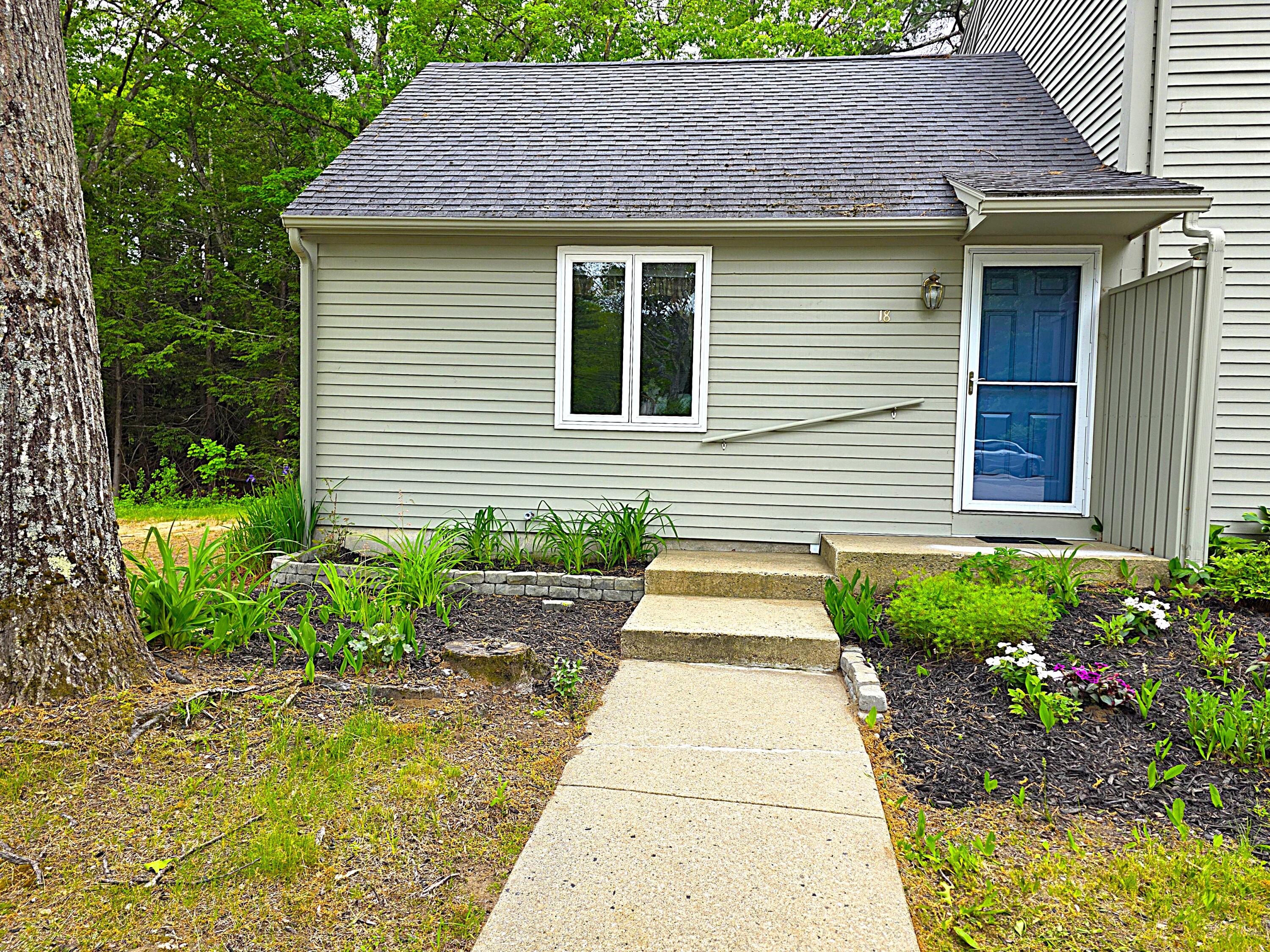 18 High Bluff Drive 18