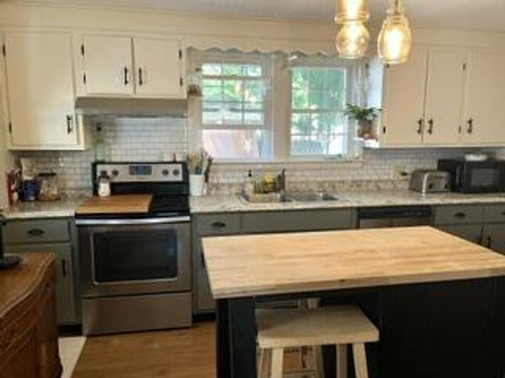 Photo of 32 Gillander Avenue, Auburn, ME 04210 (MLS # 1664492)