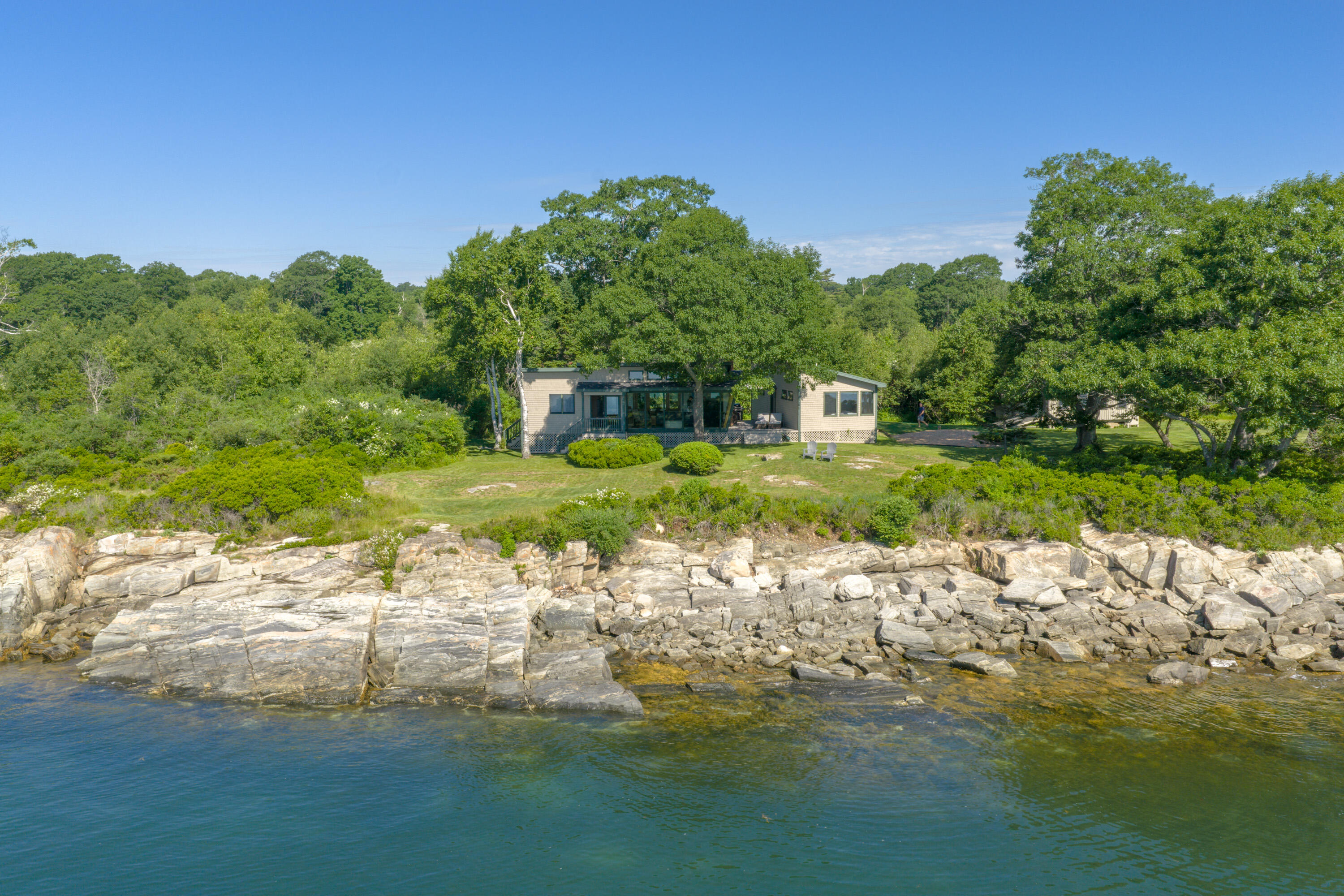 240 & 304 Moshier Island