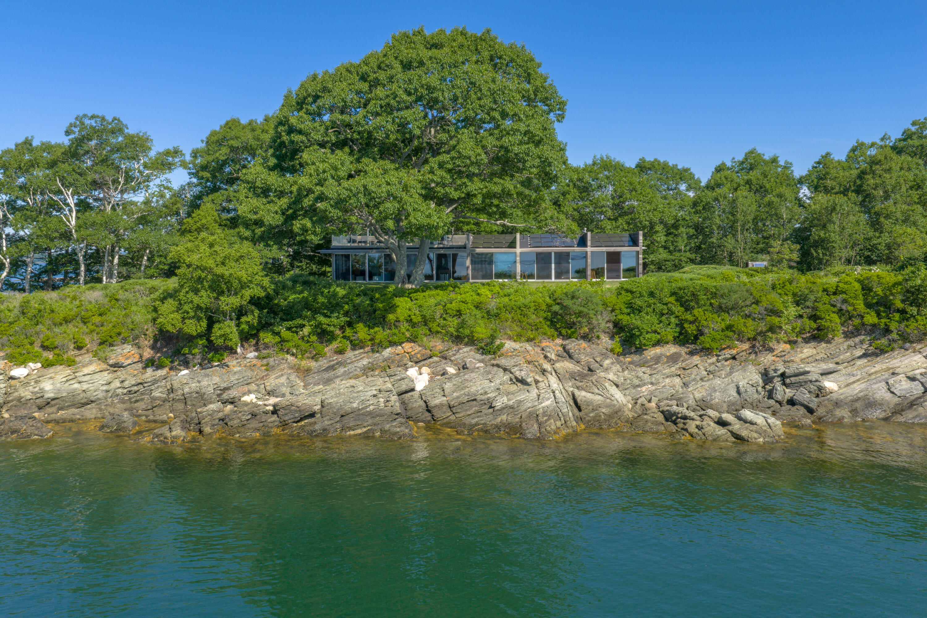 240 & 304 Moshier Island