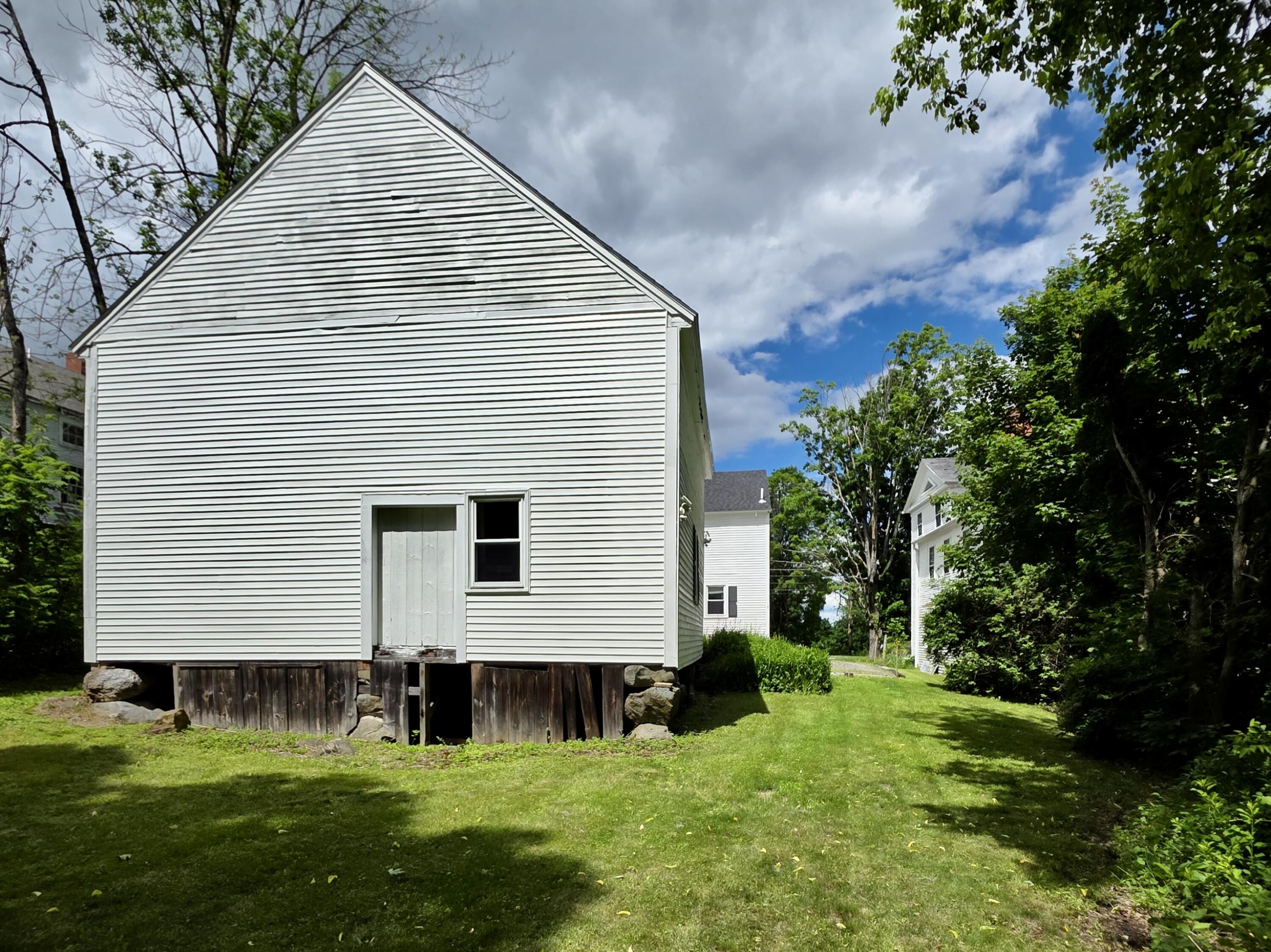 5 Ossipee Trail E