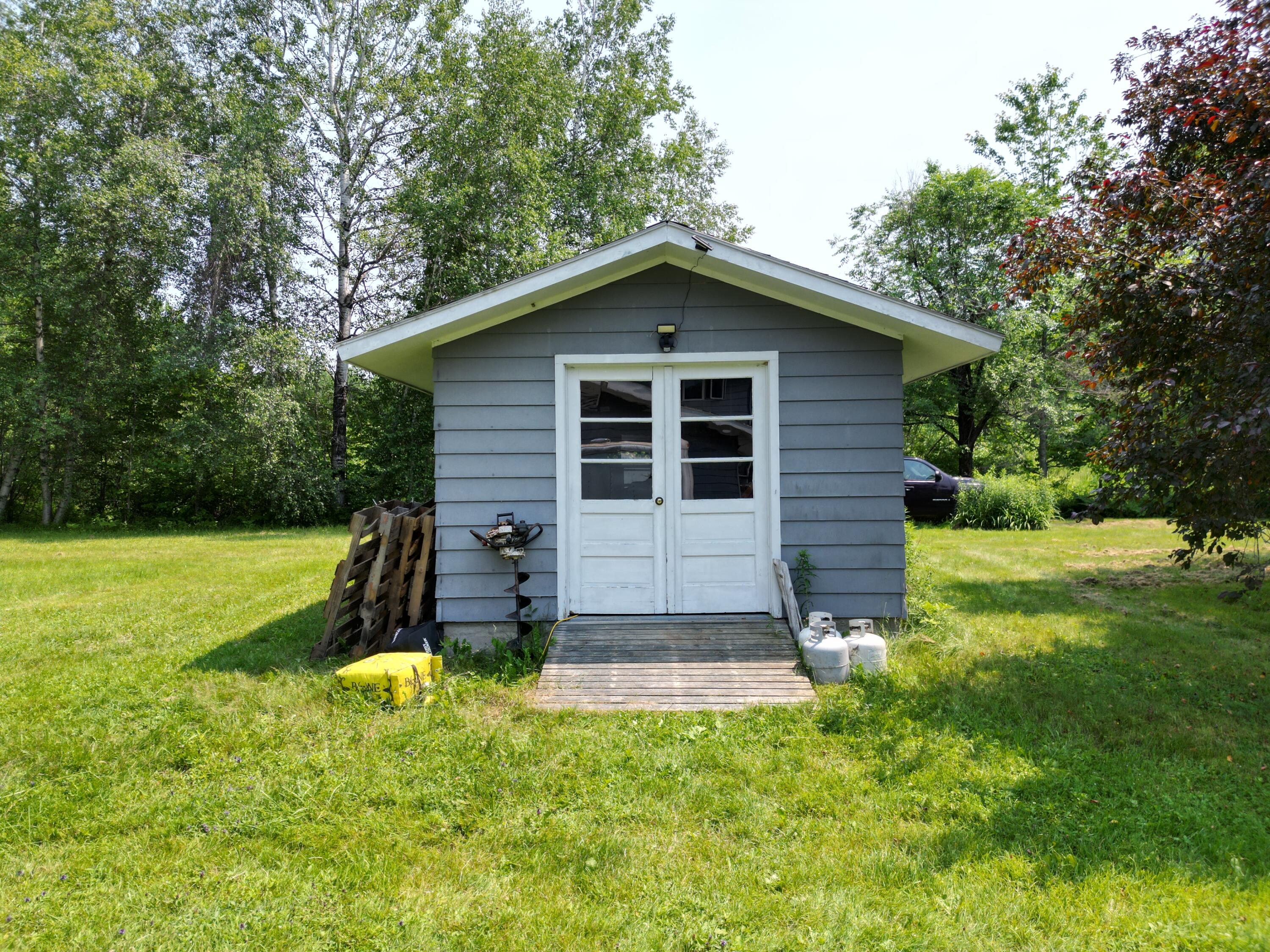 32 Kelley Avenue