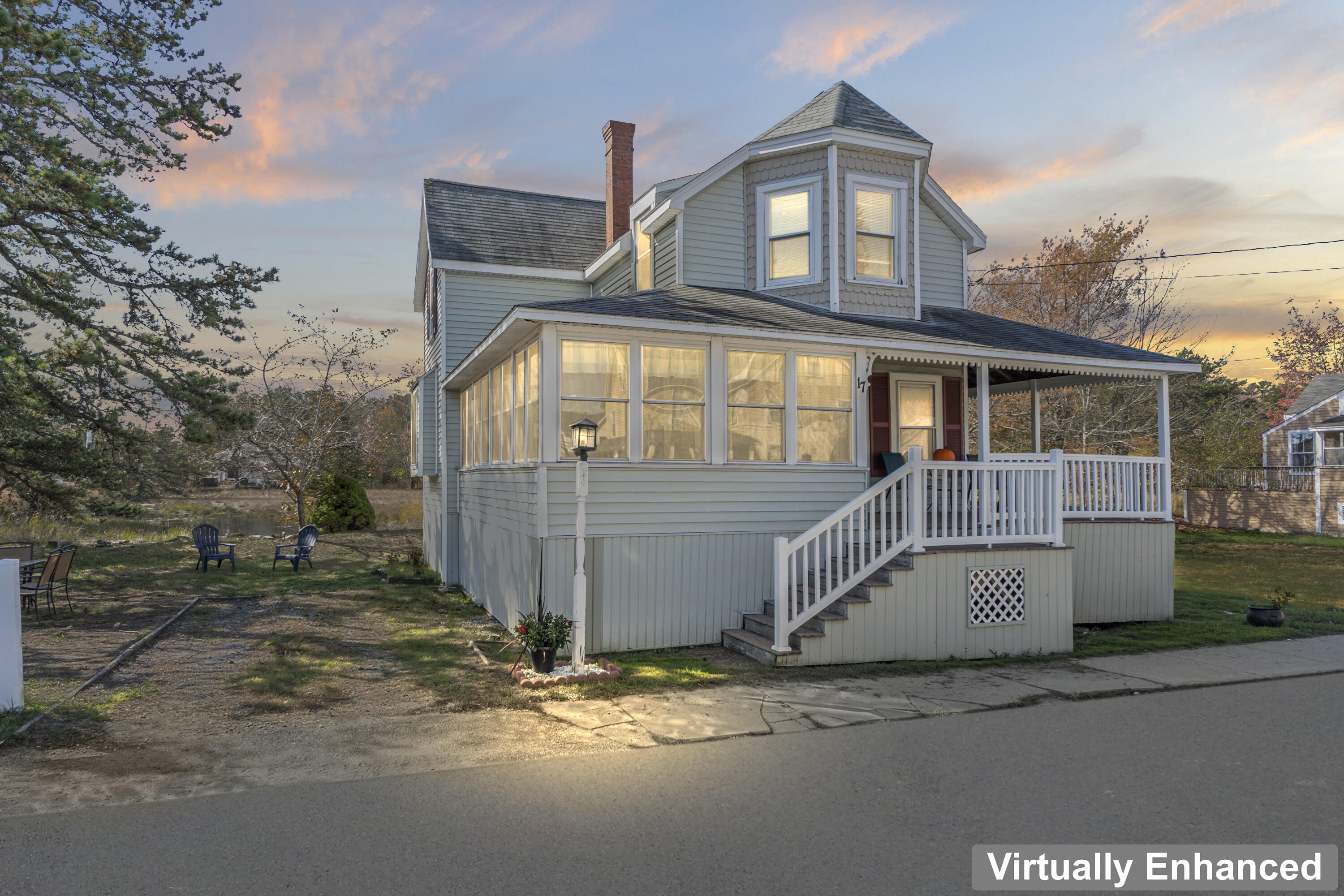 17 Randall Avenue
