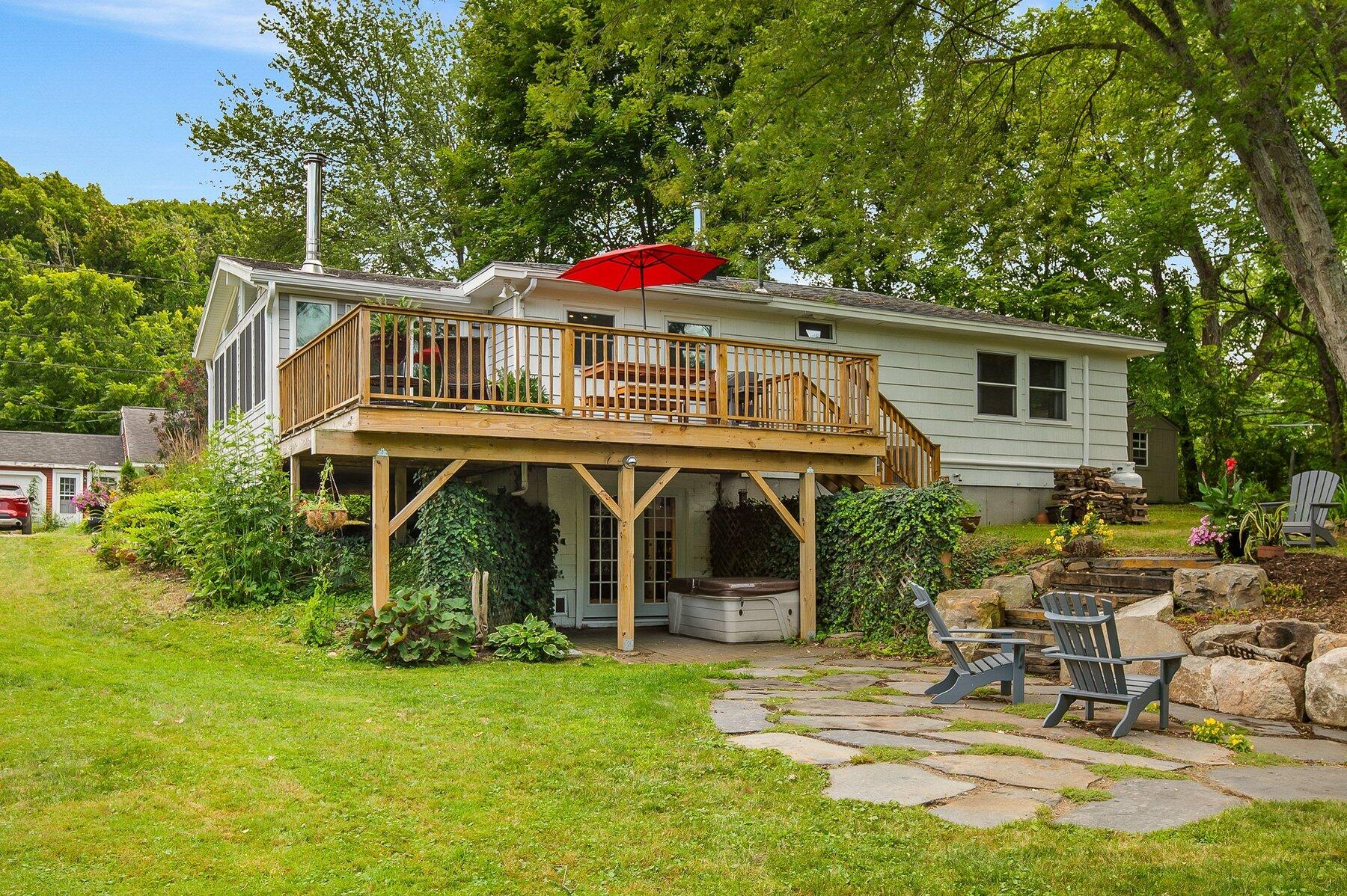 14 Cove Road