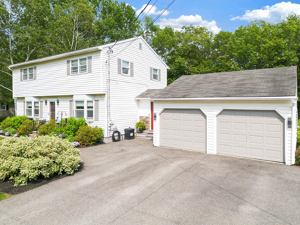 25 Frankwood Drive