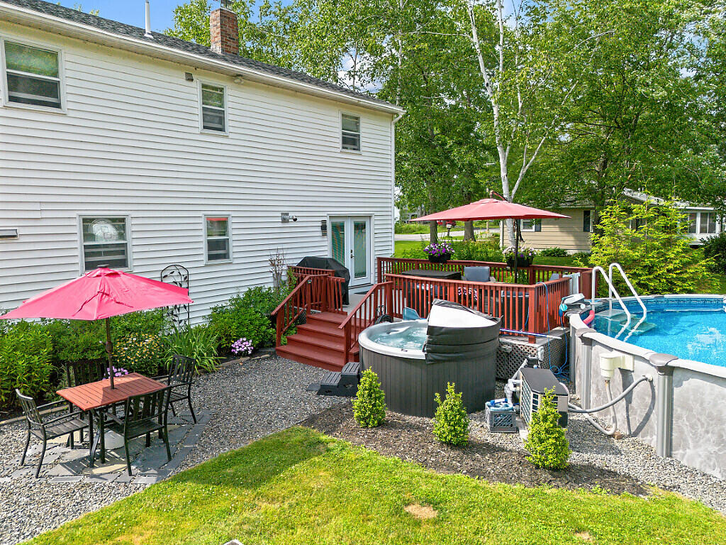 25 Frankwood Drive