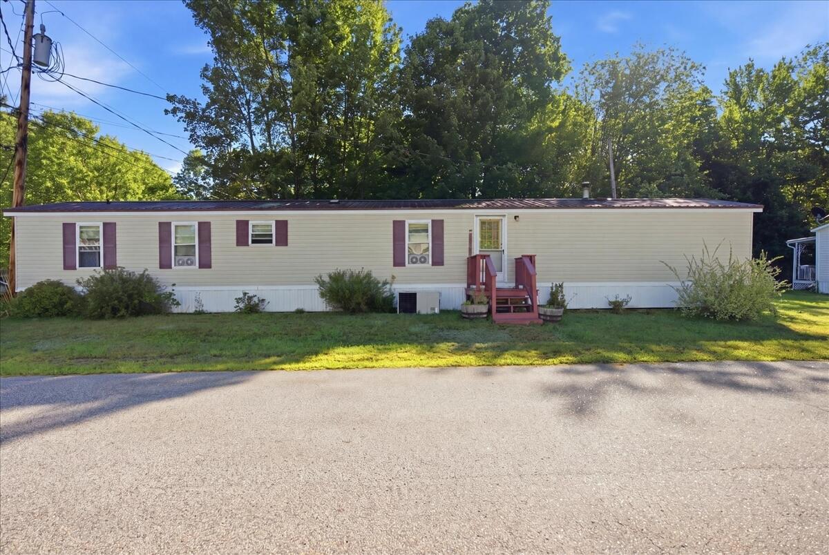 2 Hawthorn Drive