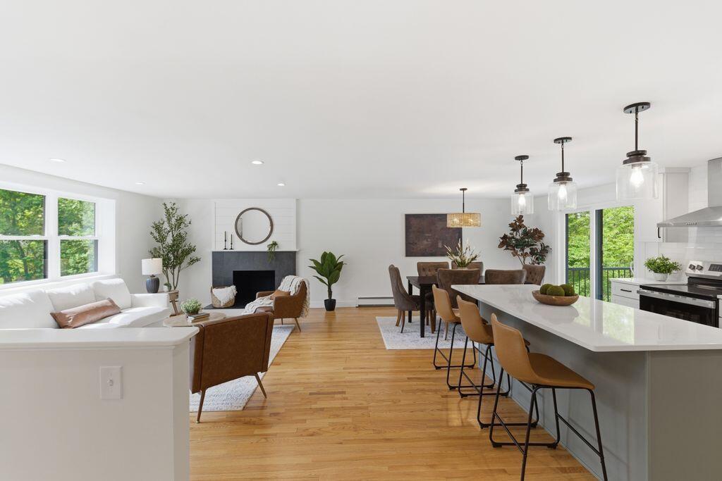 17 Carriage Road