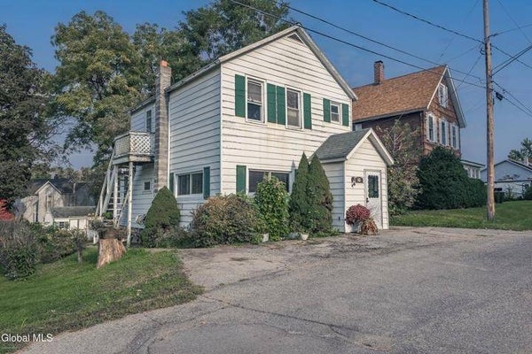 24 UPPER FRANKLIN ST, FULTONVILLE, NY 12072 - Image 02b65ffcfcd158d4ab3159ff7df229c1/1395484345