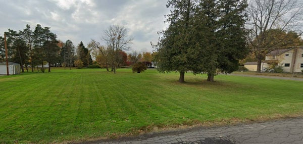 5875 DRAPER ST, WOLCOTT, NY 14590 - Image 078f16c25f3ebef6ba3abc8bcdf0719e/1185241171