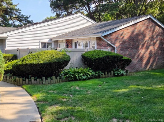 234 SPRINGMEADOW DR UNIT K, HOLBROOK, NY 11741 - Image 0f84a64c6be191e9a4d4dc4a857fbdb1/2009871256