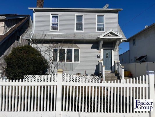 70 ROGER AVE, INWOOD, NY 11096 - Image 5b46b0ea8438c96ed2cf64bb4ff9db64/1414209755