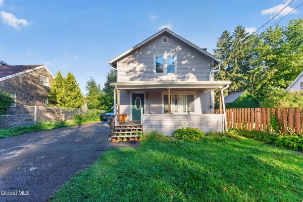 209 SWAN ST, SCHENECTADY, NY 12302 - Image 75147d46ca2fd1ff9f2825e47bbac95d/228326693