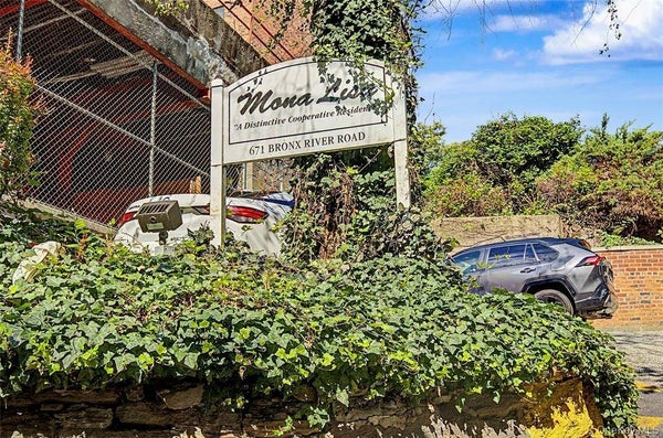 671 BRONX RIVER RD APT 6K, YONKERS, NY 10704 - Image a042dc828df1ad2b30ad2972ee2becdb/1305084401