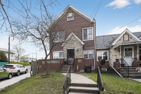 62-50 60TH AVE, MASPETH, NY 11378 - Image a6455e4fcfd9caa7f4d18b7126b36f00/1772552308