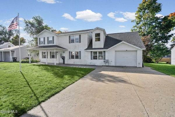 1037 HELEN ST, SCHENECTADY, NY 12303 - Image aa3fdb9a0d23e4eed175960ce0ed04c7/2494119782