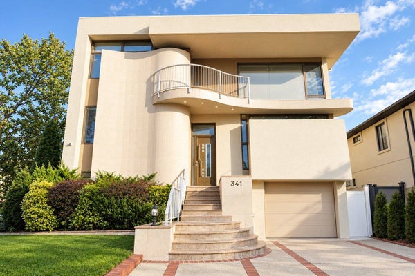 341 MAYFAIR DR S, BROOKLYN, NY 11234 - Image b2aec9b0881a06bd7b6fc37f52e83553/1100501440