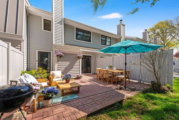 50 HUBBARD LN UNIT 62, SOUTHAMPTON, NY 11968 - Image b87d1440a4a49b1b58dff7e79f0e9bd9/2551076027