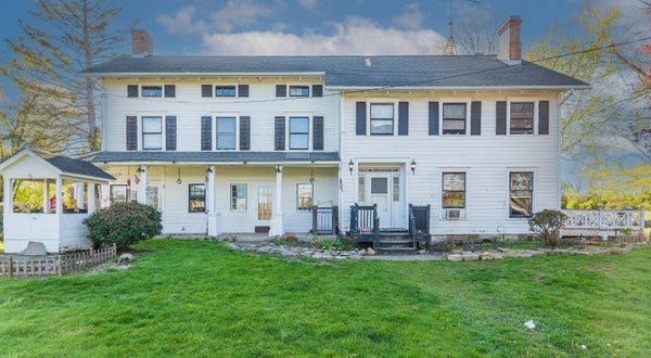 111 BROWNS RD, WALDEN, NY 12586 - Image b9c7557a4ebae20b43b0cf9f94d3dbfa/1297571301