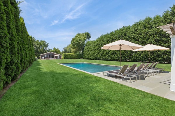 64 ARMANDE ST, SOUTHAMPTON, NY 11968 - Image c8f21f2b89a7ee69c9fd3ea690b2cd6f/1231895557