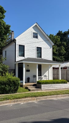 307 CHAMPLIN PL, GREENPORT, NY 11944 - Image cbb0e28e05dae75c78653cf134eb49aa/1477163602