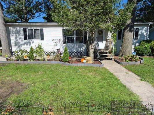 37 HUBBARD AVE UNIT 28, RIVERHEAD, NY 11901 - Image d0bd4af67fa58e209fe9479f8bb571a2/1865060828