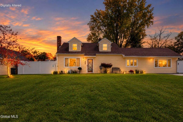 2012 PATTON DR, SCHENECTADY, NY 12303 - Image d52db2140ceb3689ee79477789e29baf/338657398
