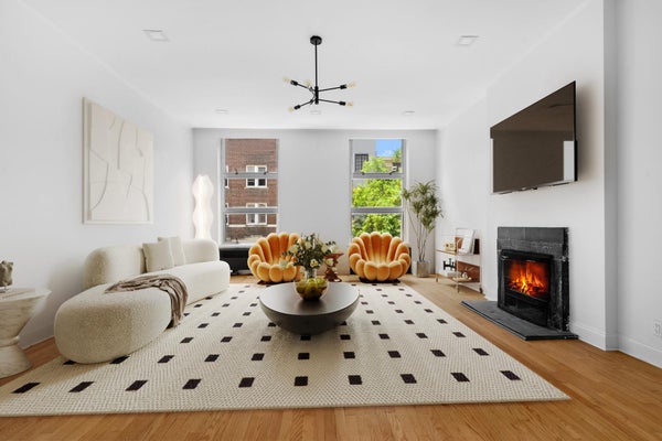 33 W 9TH ST, NEW YORK, NY 10011 - Image de0499e85b032d47caadbb9ca48f52a7/4089506478