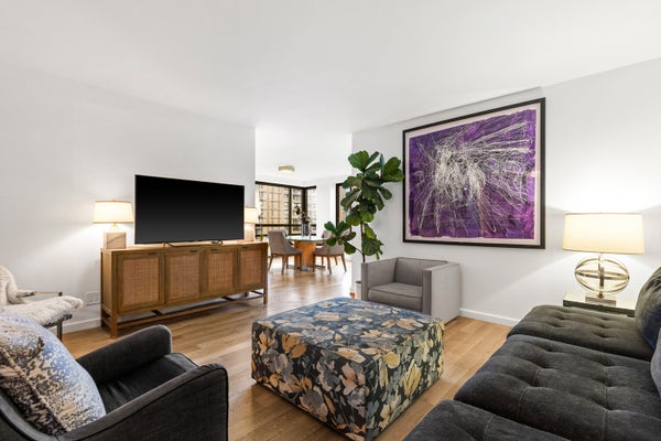 190 E 72ND ST APT 19B, NEW YORK, NY 10021 - Image e02bd1cbbc02ab545f690e7c84dae3f2/3287874490