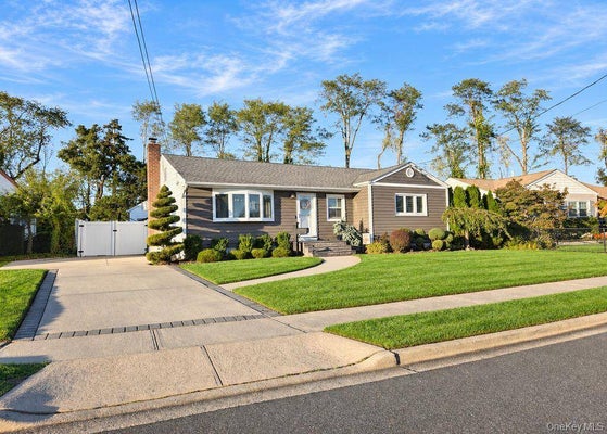 21 CLIFFORD DR, FARMINGDALE, NY 11735 - Image f4bc8672684deeb5d256fd3e44963d5c/456896890