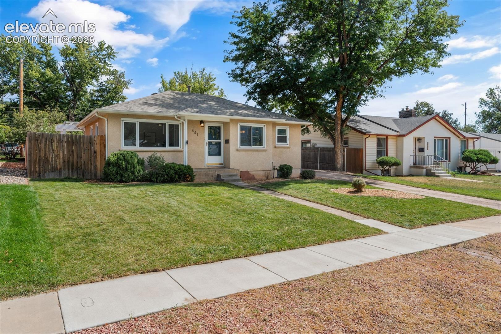 641 Glen Eyrie Circle
