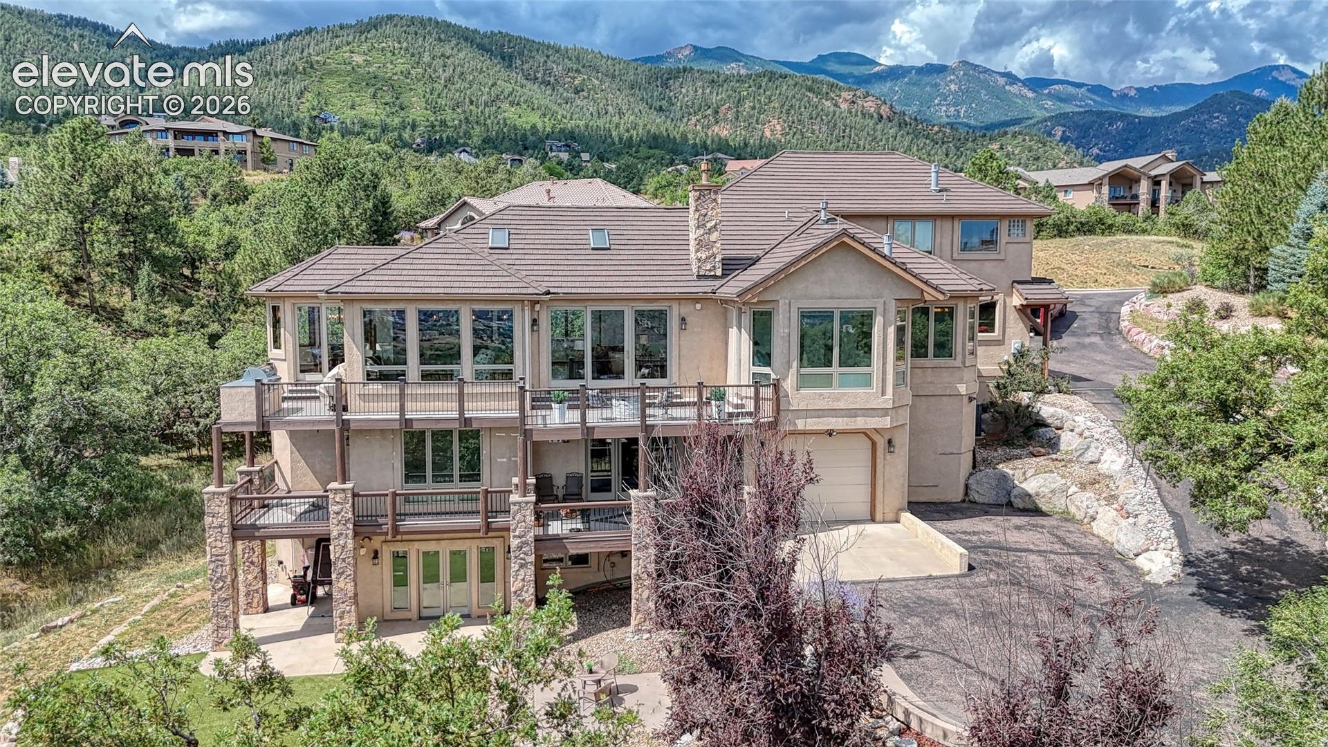 585 Vista Grande Drive