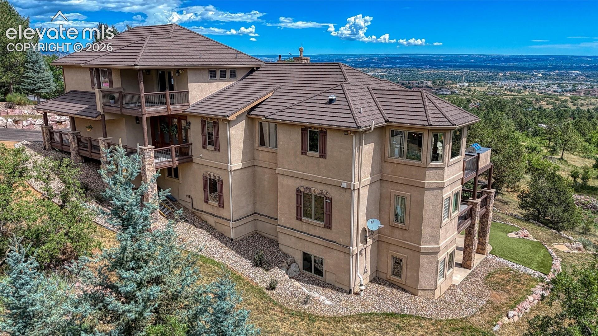 585 Vista Grande Drive