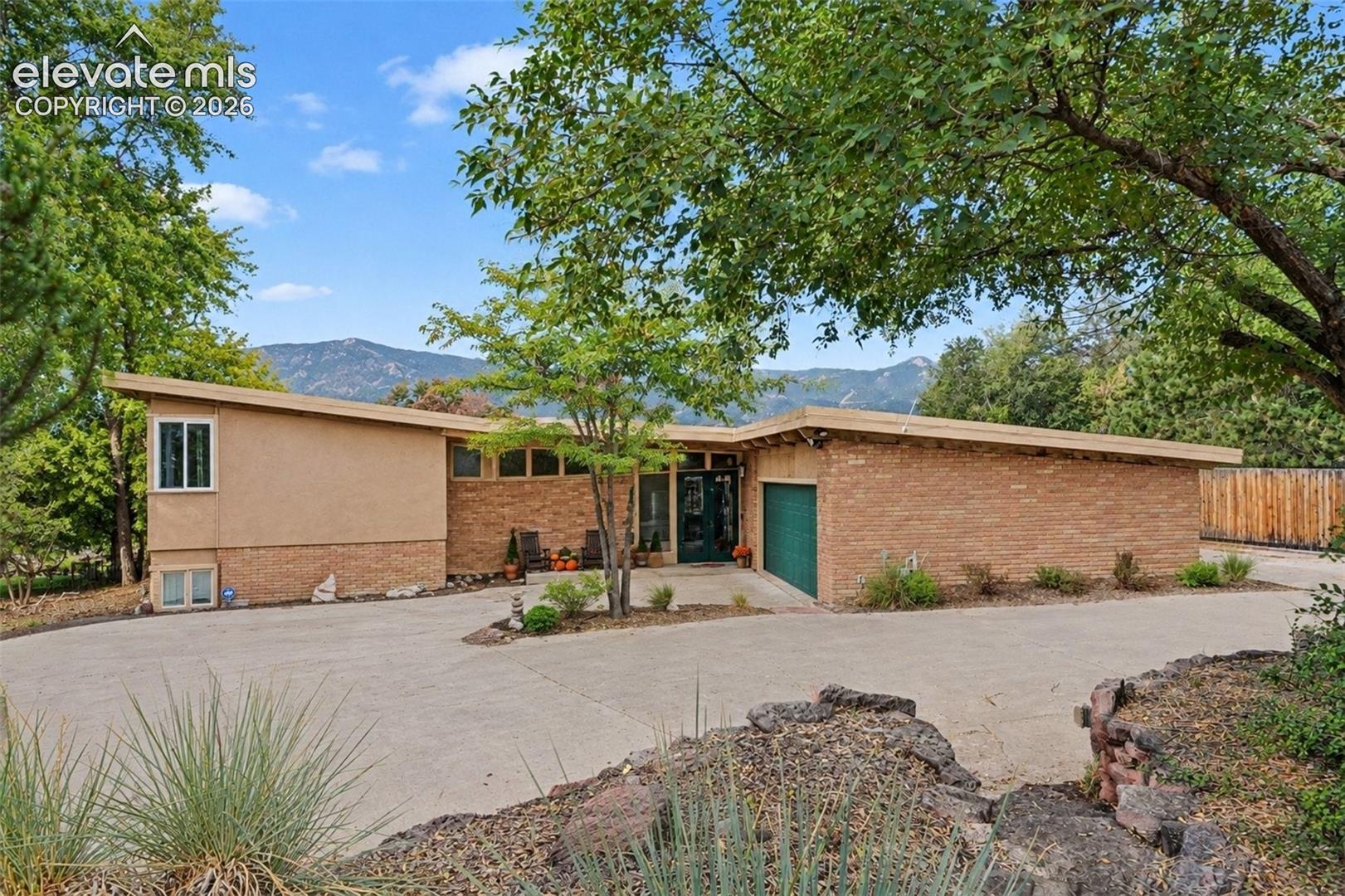 2230 Mesa Road