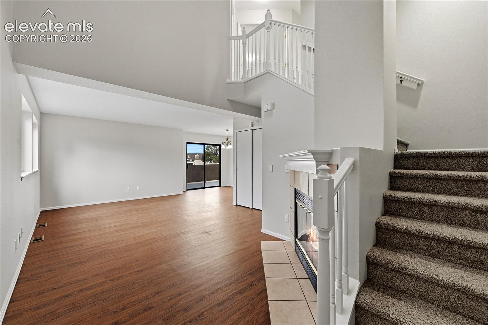 1010 Magic Lamp Way F