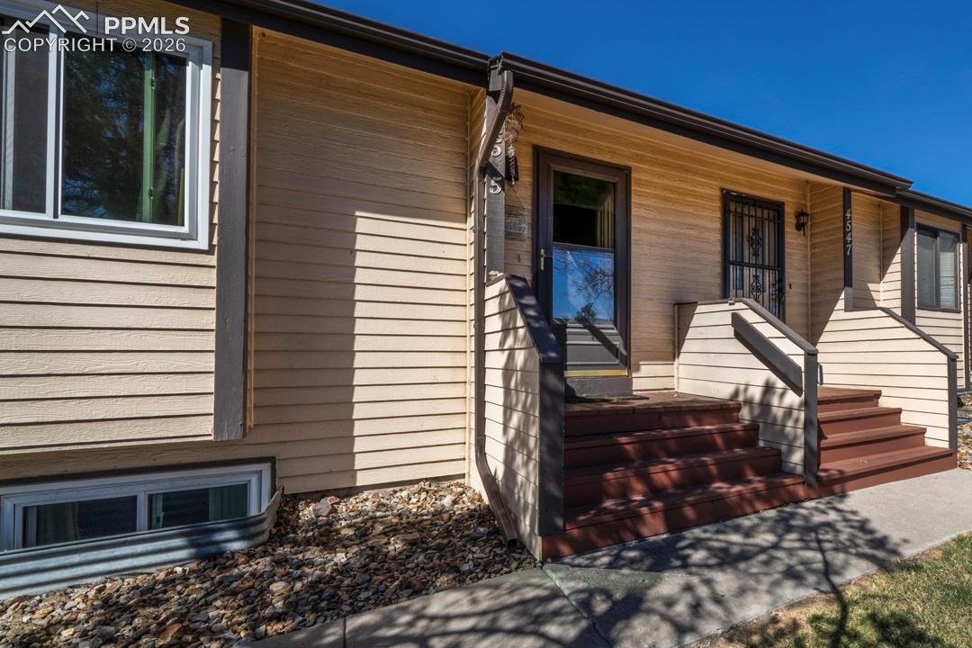 4545 Lamplighter Circle