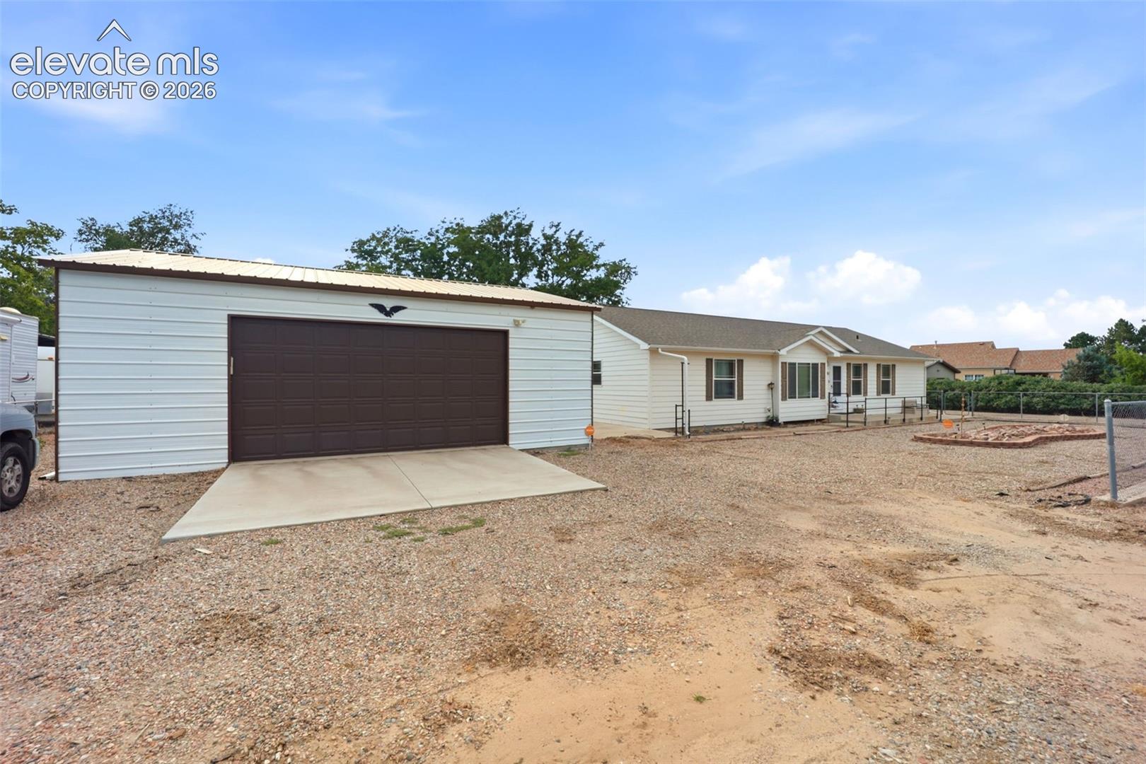 1581 Center Lane