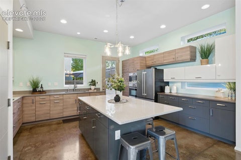 Tiny photo for 815 W Jefferson Street, Colorado Springs, CO 80907 (MLS # 9467820)