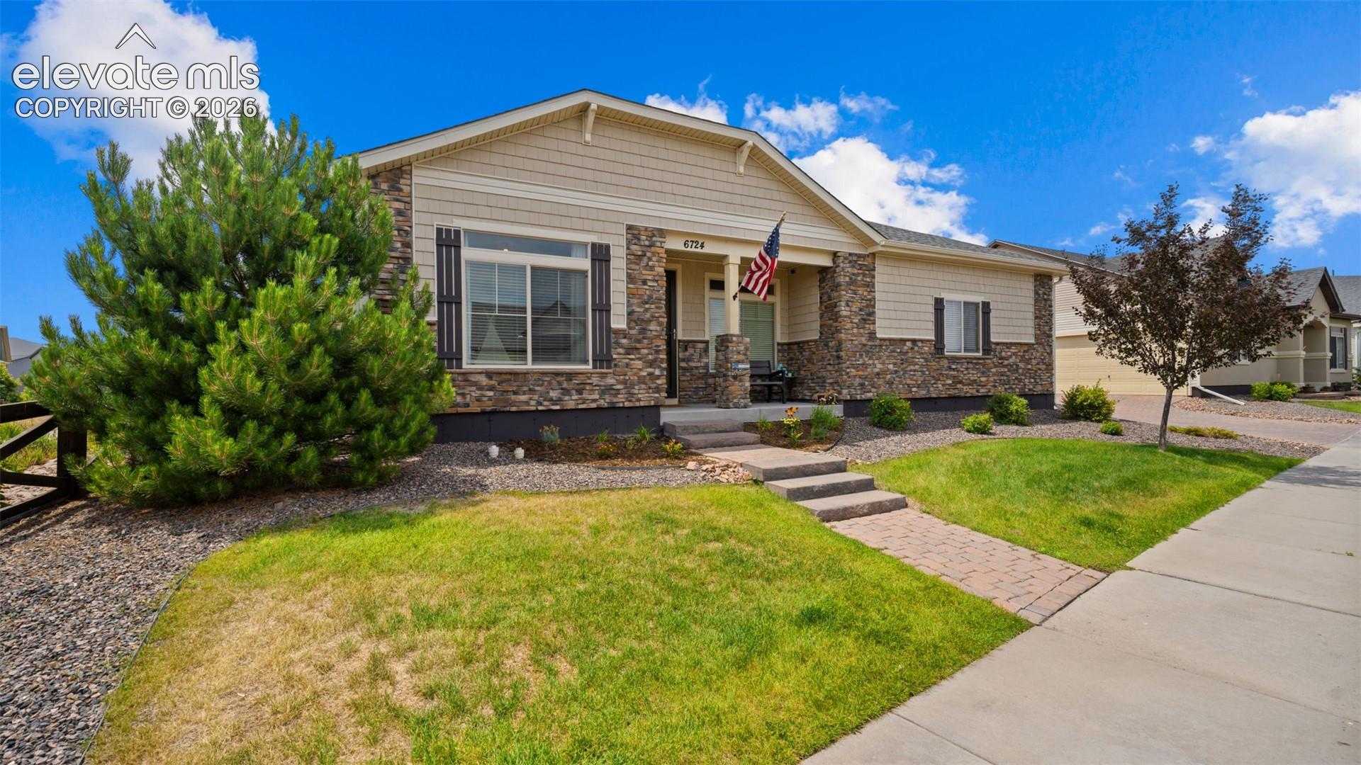 6724 Golden Briar Lane