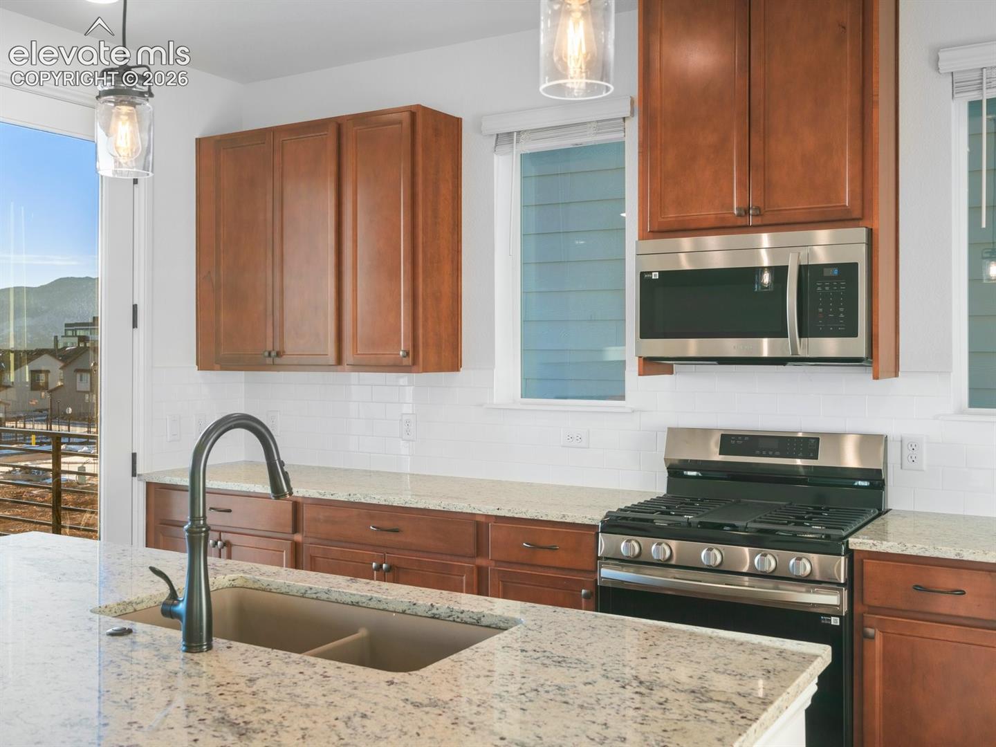 10759 Spalding View