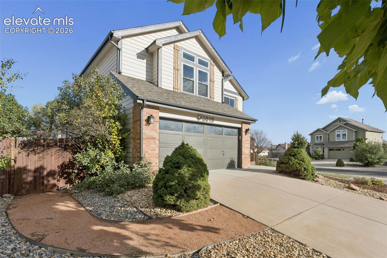 6019 Instone Circle