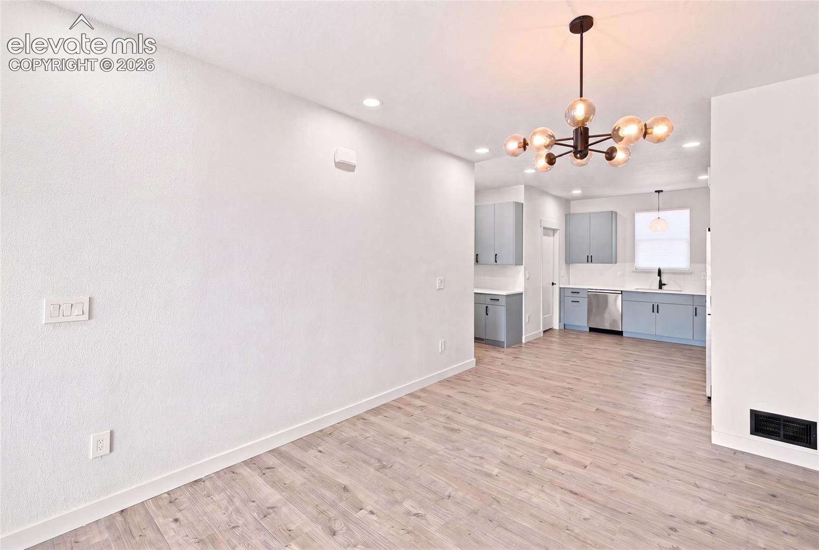 1548 Territory Trail