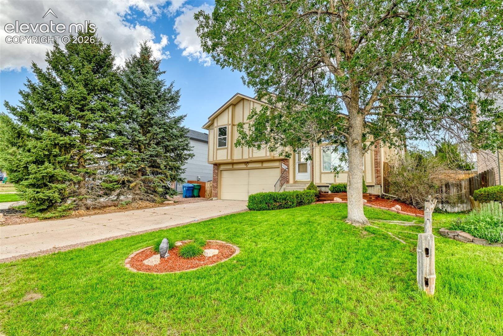 1240 Piros Drive