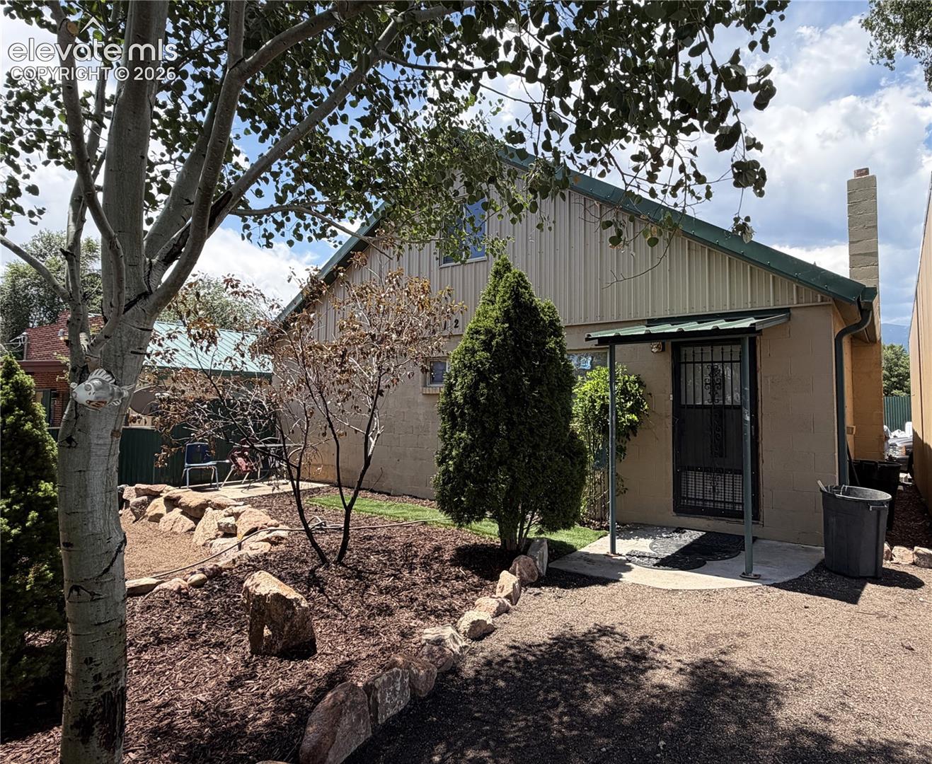 1200 E El Paso Street